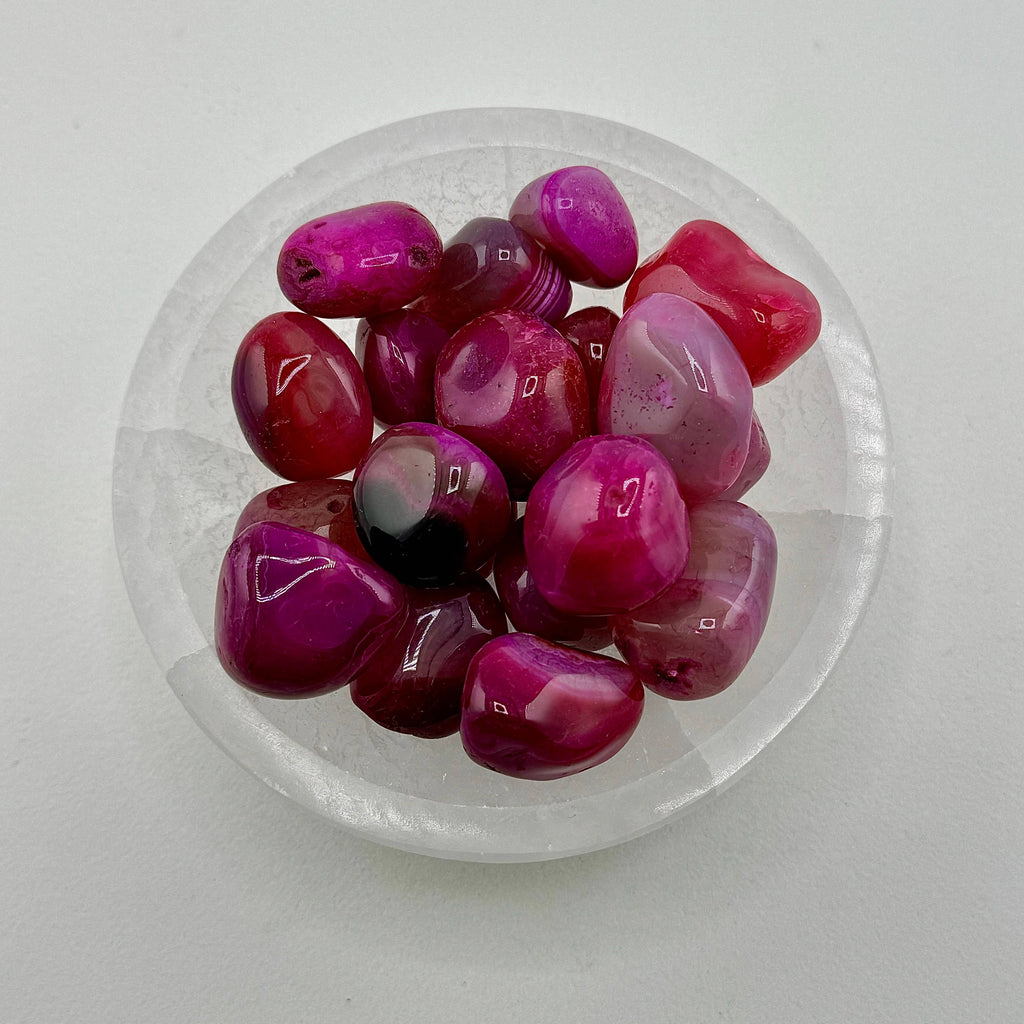 Tumbled Pink Agate Crystals: Agate