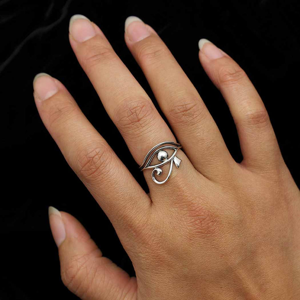 Sterling Silver Eye of Horus Ring: 7