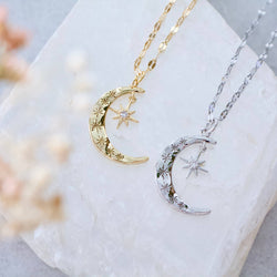 Moon ans Star Necklace: GOLD