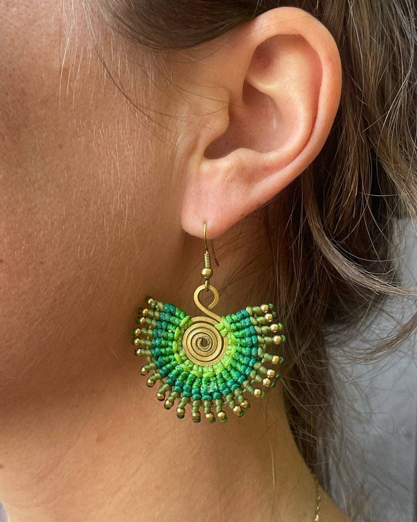 Macrame Sunbeam Earrings: Pink