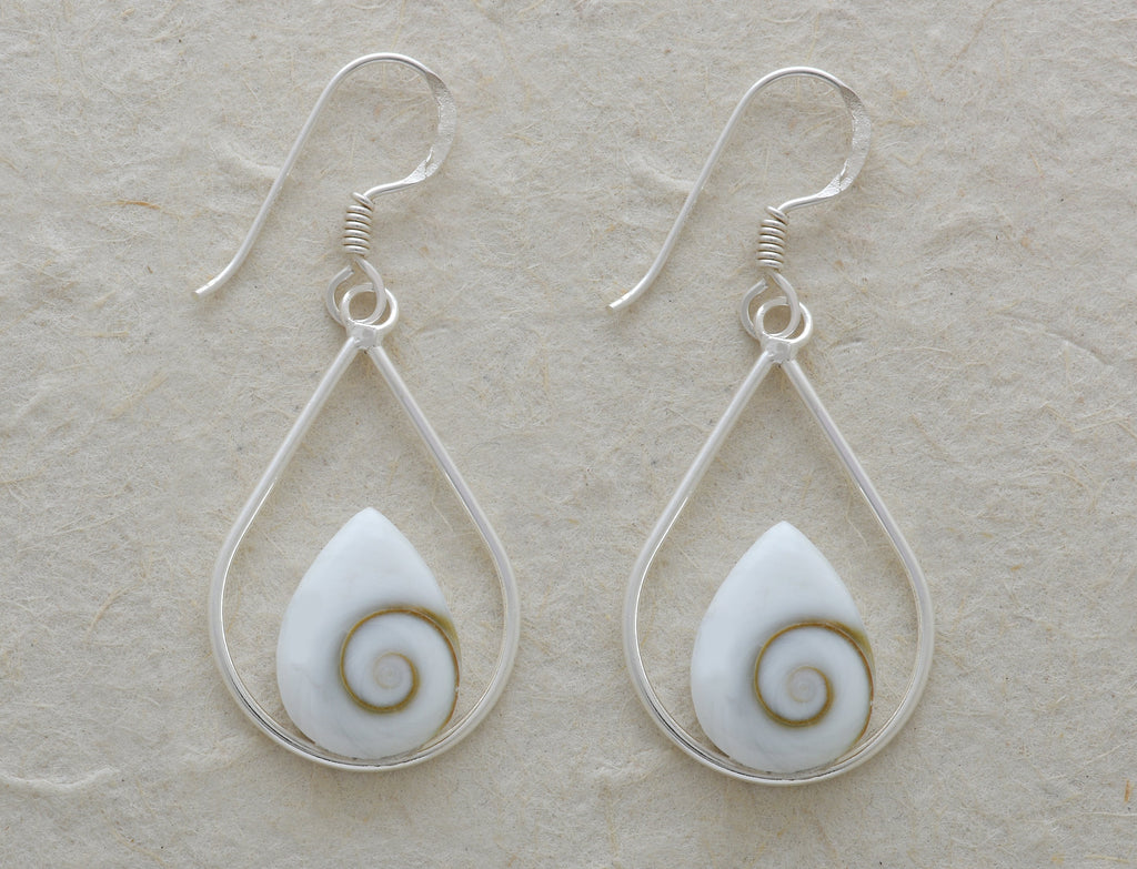 Wire Oval Earrings