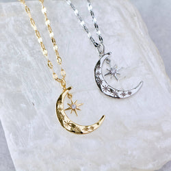 Moon ans Star Necklace: GOLD