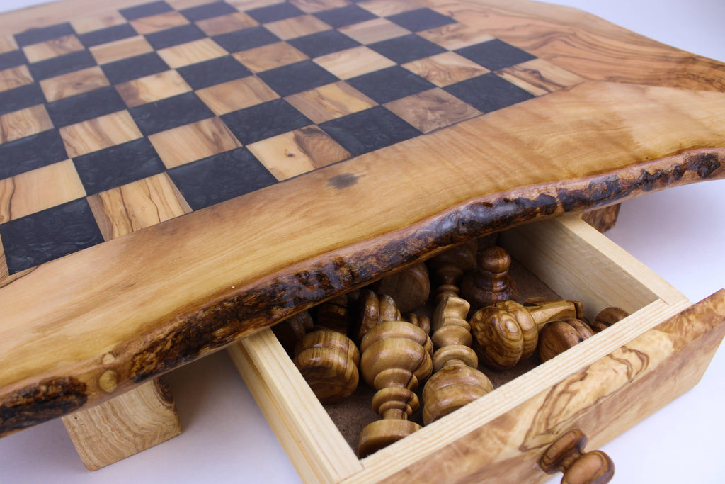 Olive Wood Resin Chess Board: Green / 17-18