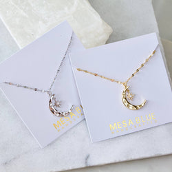 Moon ans Star Necklace: GOLD