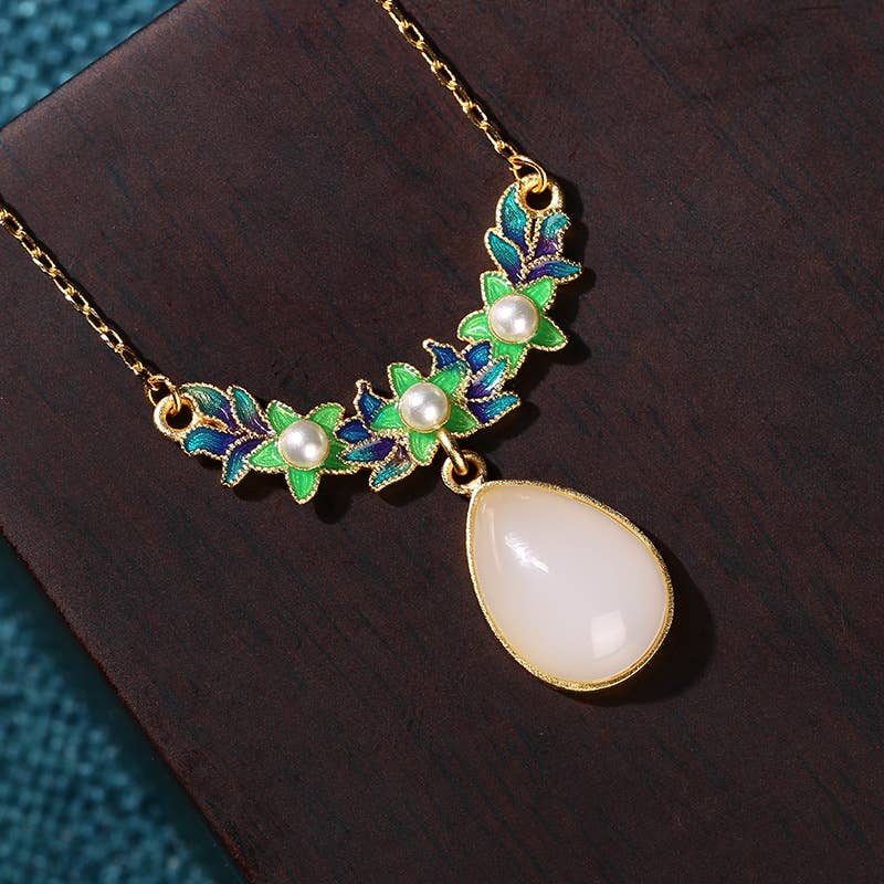 Green Enamel Leaves White Jade Necklace